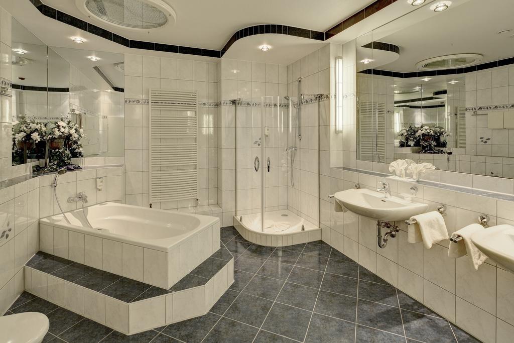 Hotel La Strada カッセル エクステリア 写真