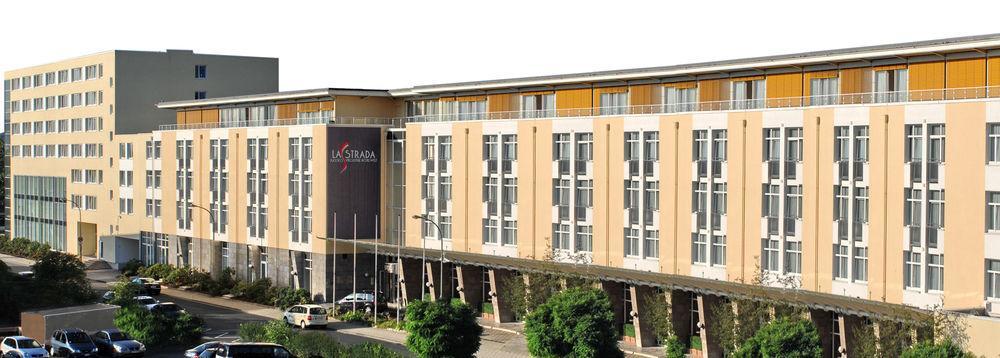 Hotel La Strada カッセル エクステリア 写真