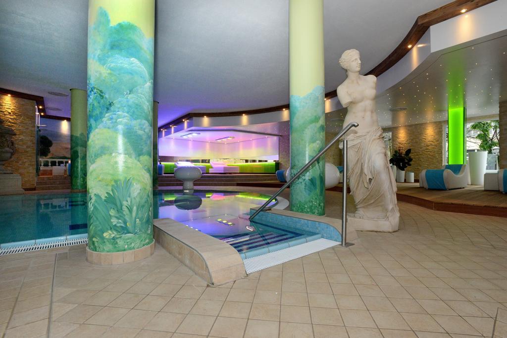 Hotel La Strada カッセル エクステリア 写真