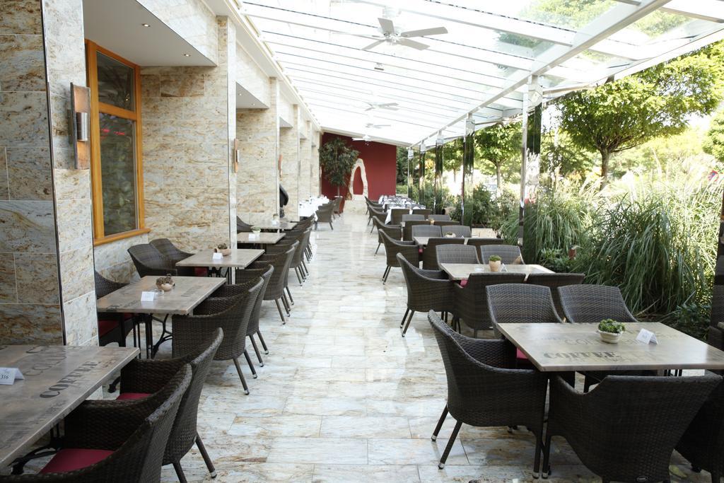 Hotel La Strada カッセル エクステリア 写真