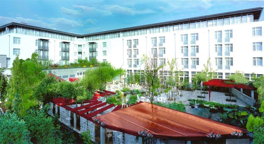 Hotel La Strada カッセル エクステリア 写真