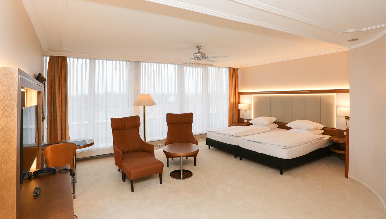 Hotel La Strada カッセル エクステリア 写真